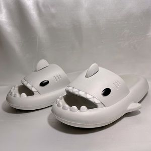 Cloud Sharks Sandals Grey Size 40-41 Used